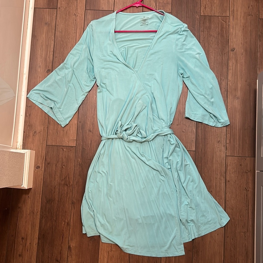 Caden Lane nursing robe. Worn once. Smoke-free home.